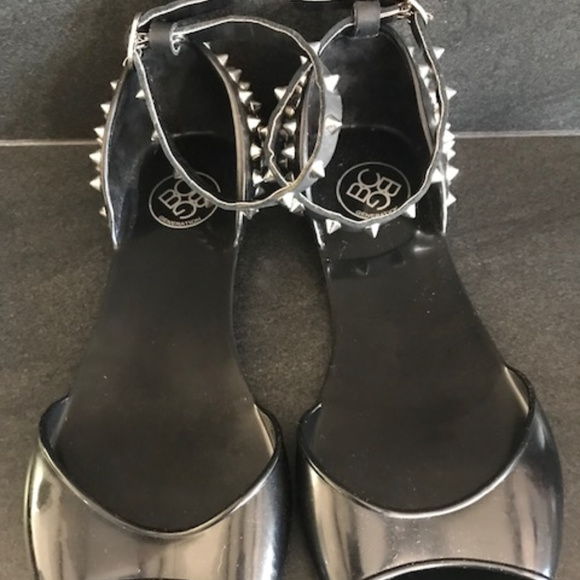 BCBGeneration Black Studded Jelly Sandal Size 7 - Picture 2 of 7